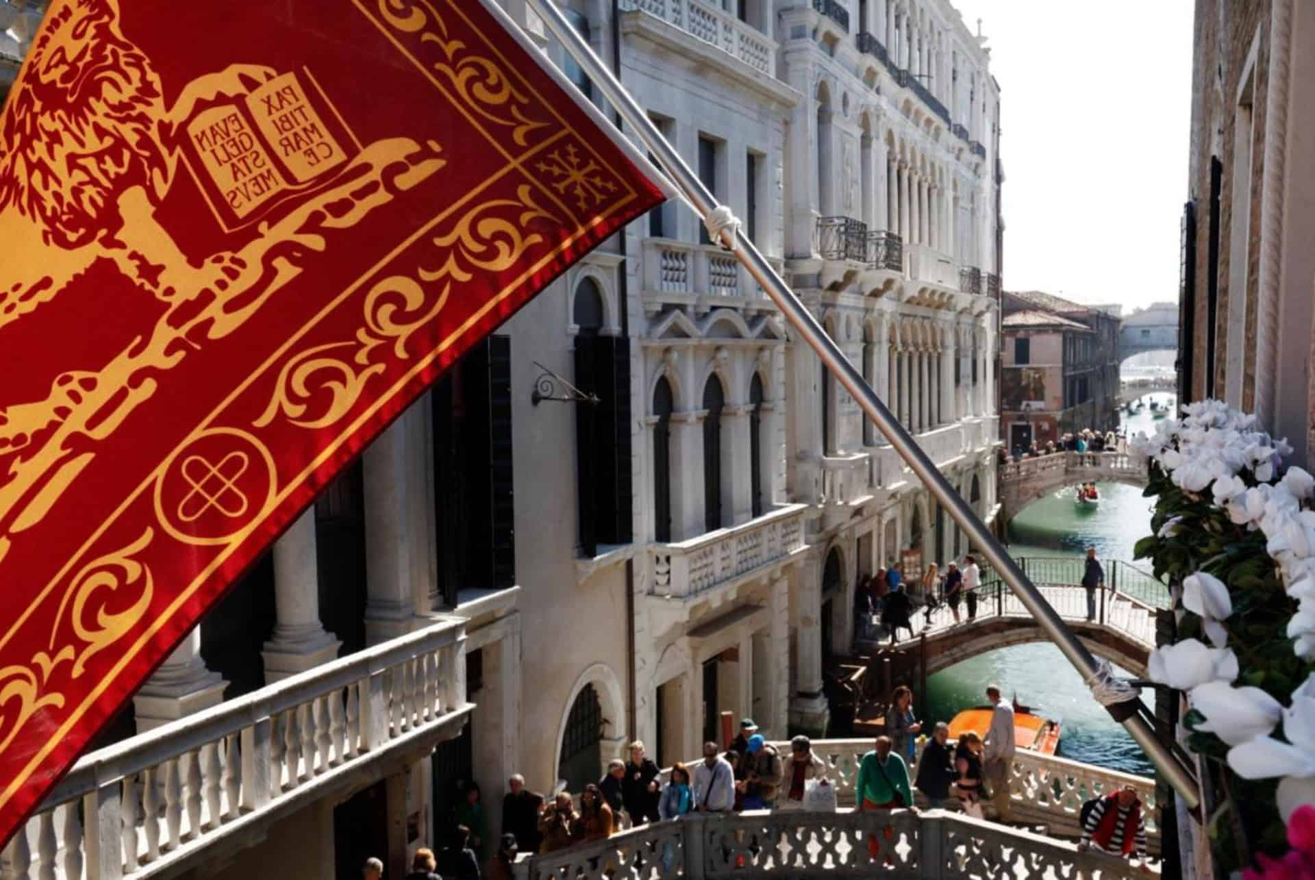 vue hotel dona palace