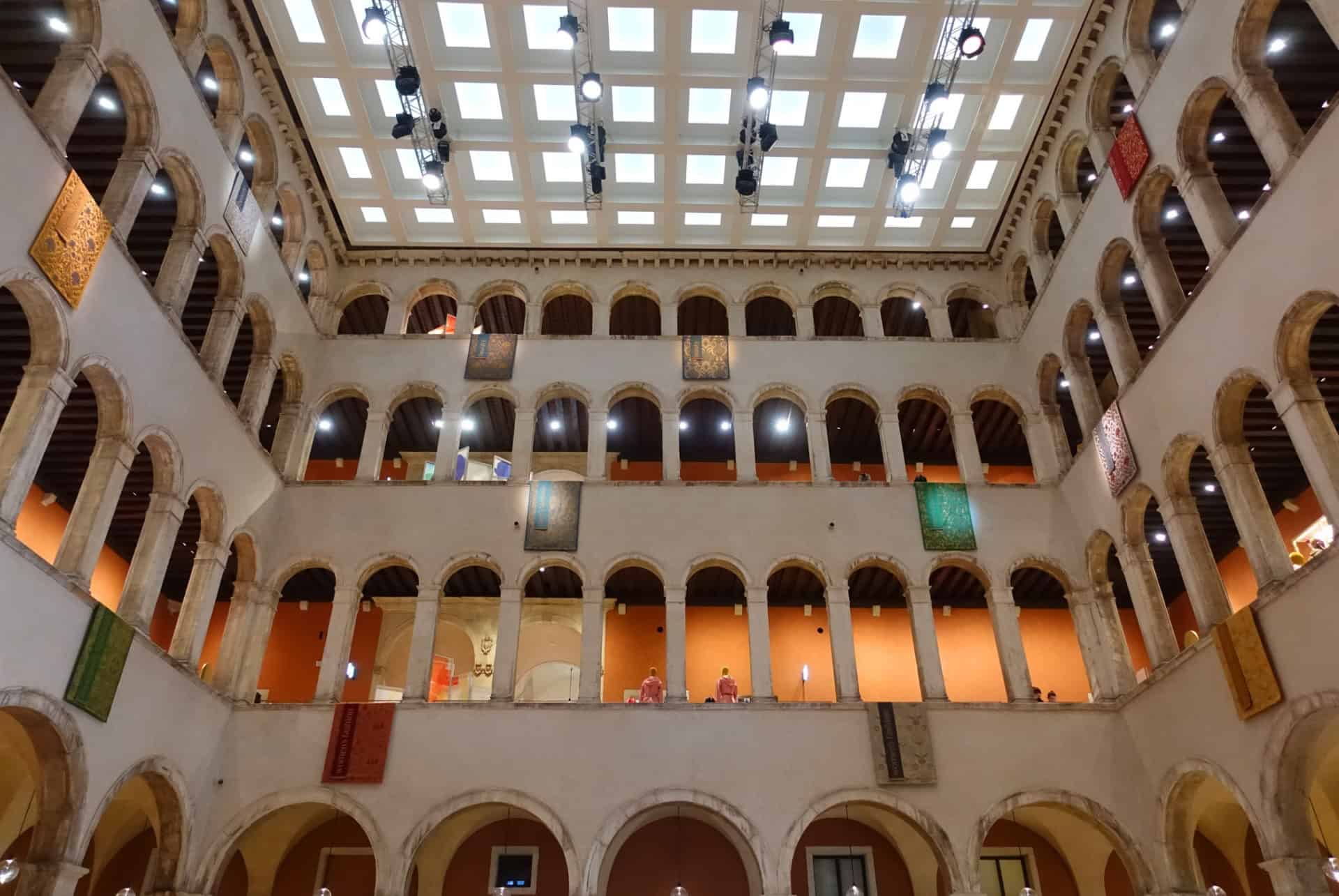 fondaco dei turchi interieur
