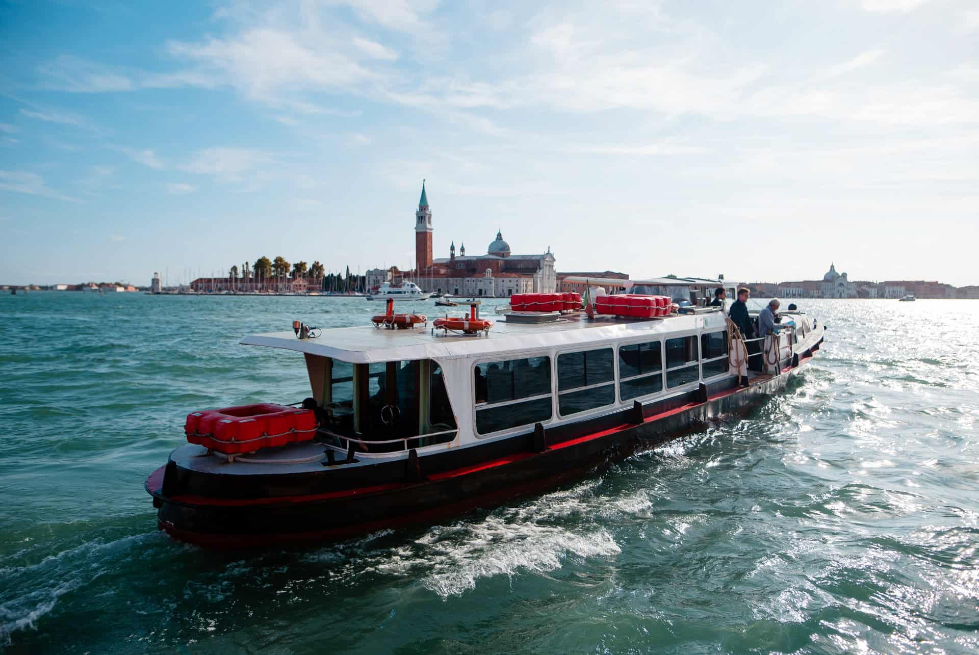 bateau taxi vaporetto