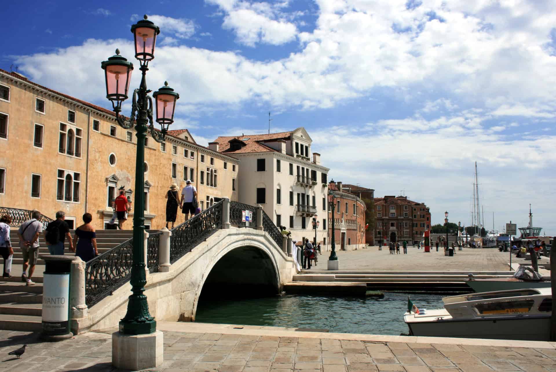 quartier du castello front de mer riva degli schiavoni