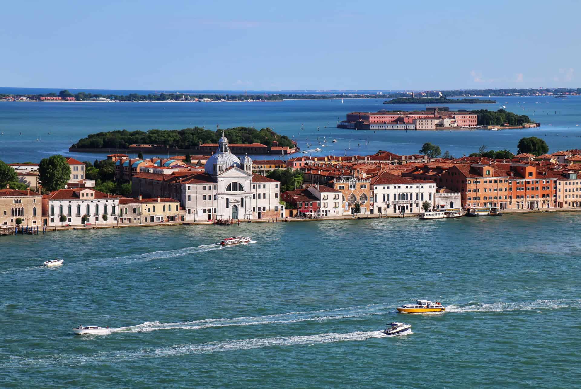 ile de la giudecca vaporetto