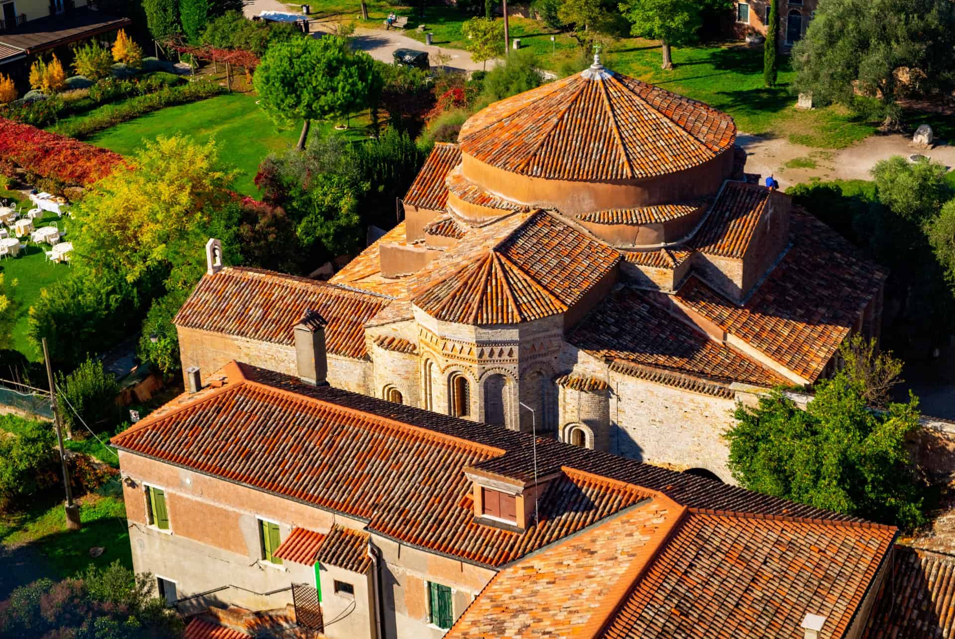 ile de torcello vue aerienne sur la cathedrale