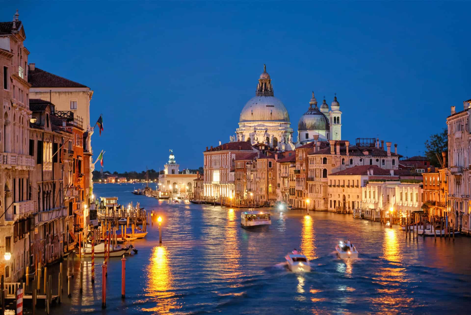 croisiere grand canal venise en soiree