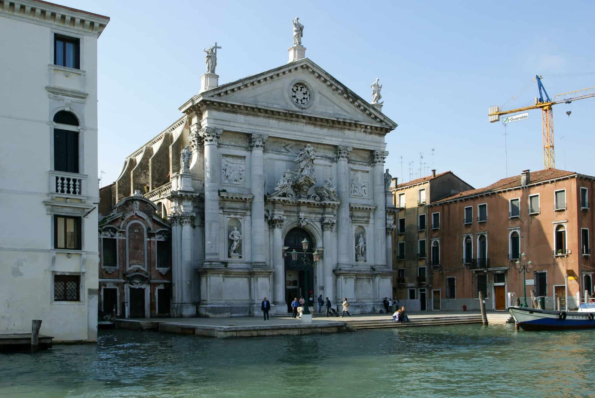 L’église di san stae quartier santa croce