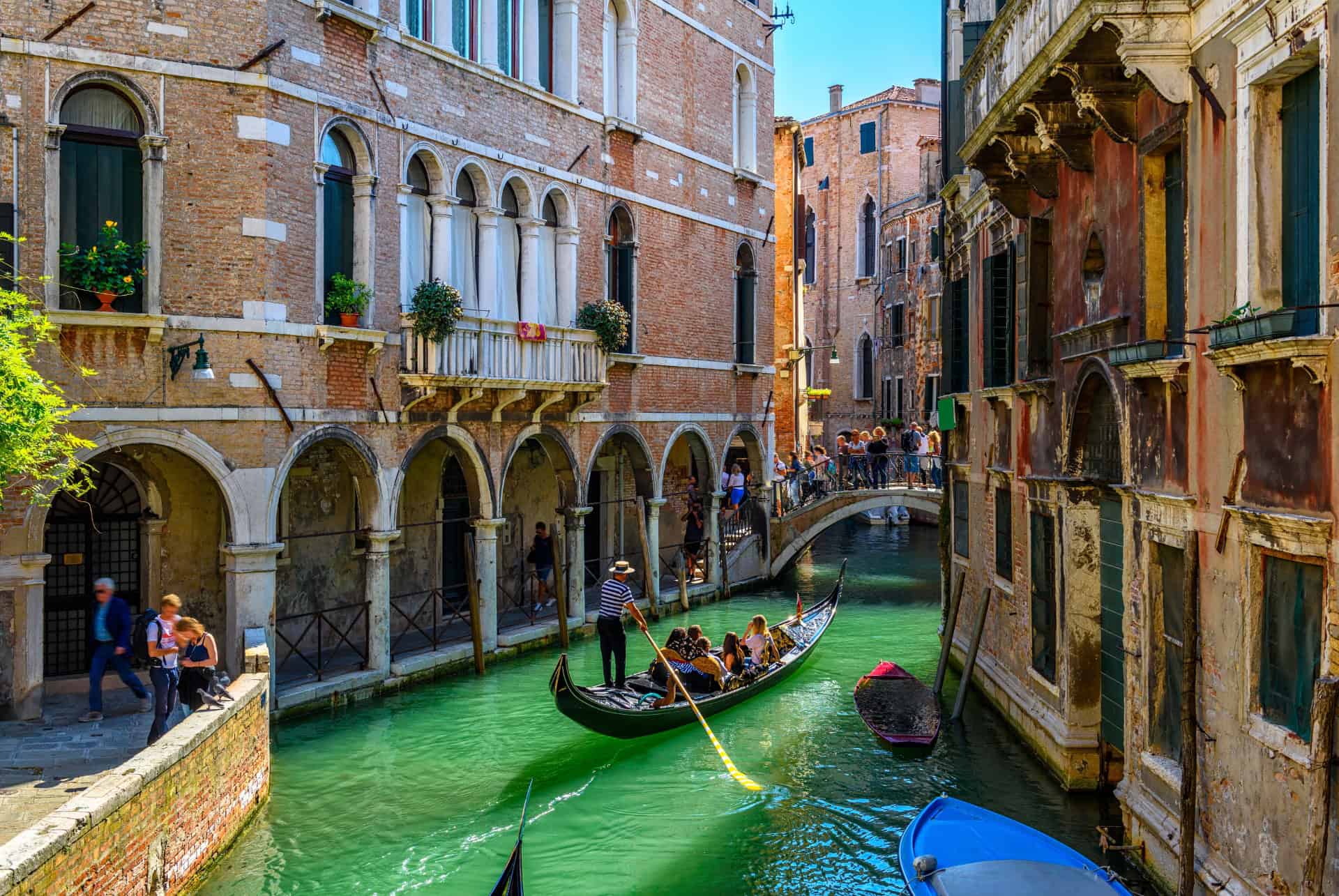 balade en gondole a venise en ete balade en gondole a venise en ete