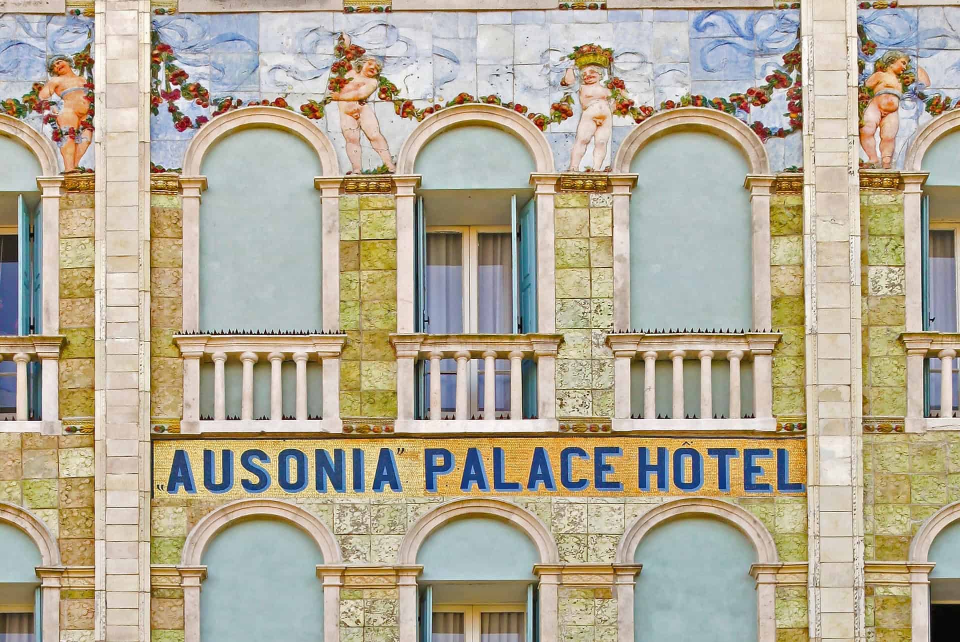 facade du ausonia palace hotel