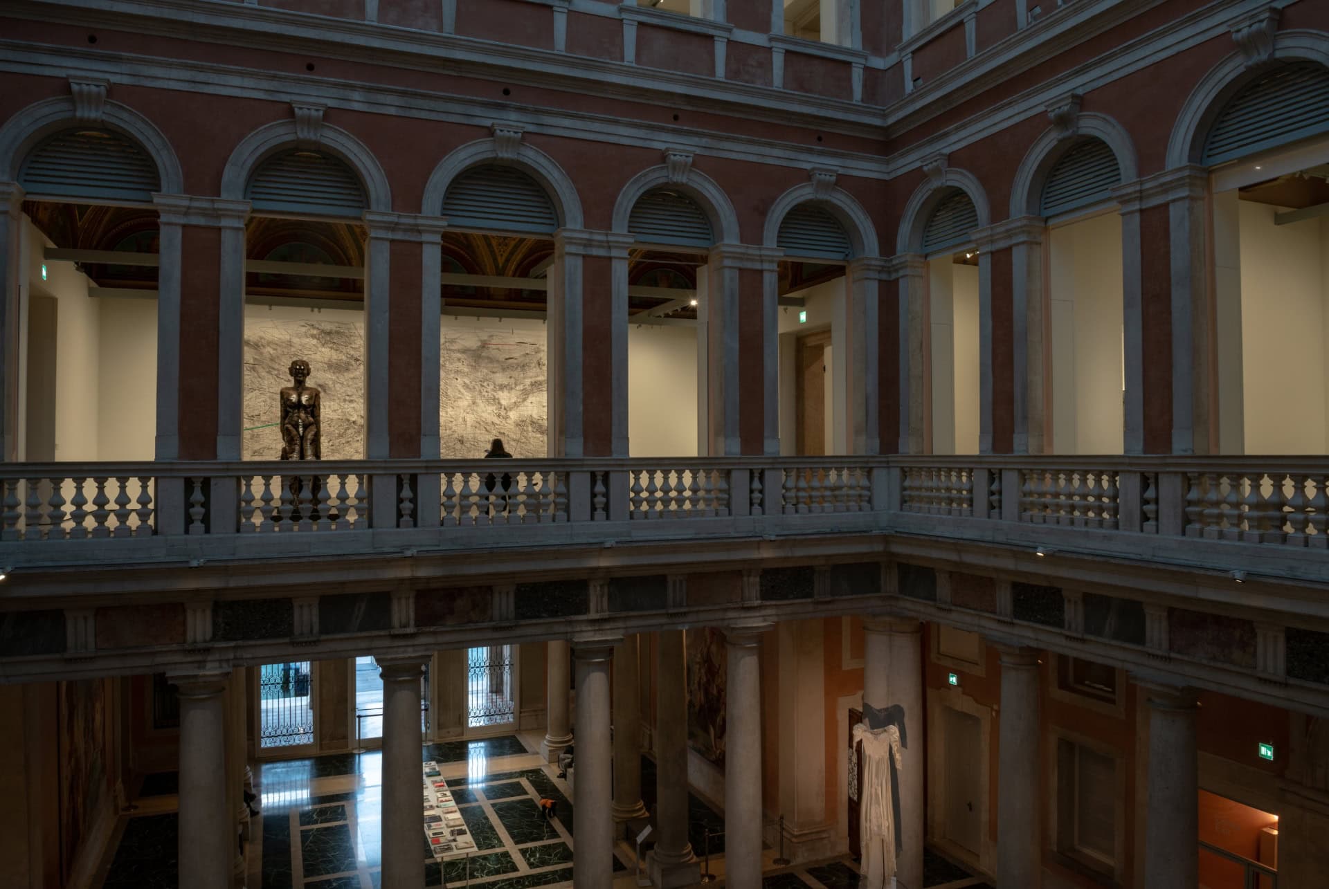 palazzo grassi interieur palazzo grassi interieur