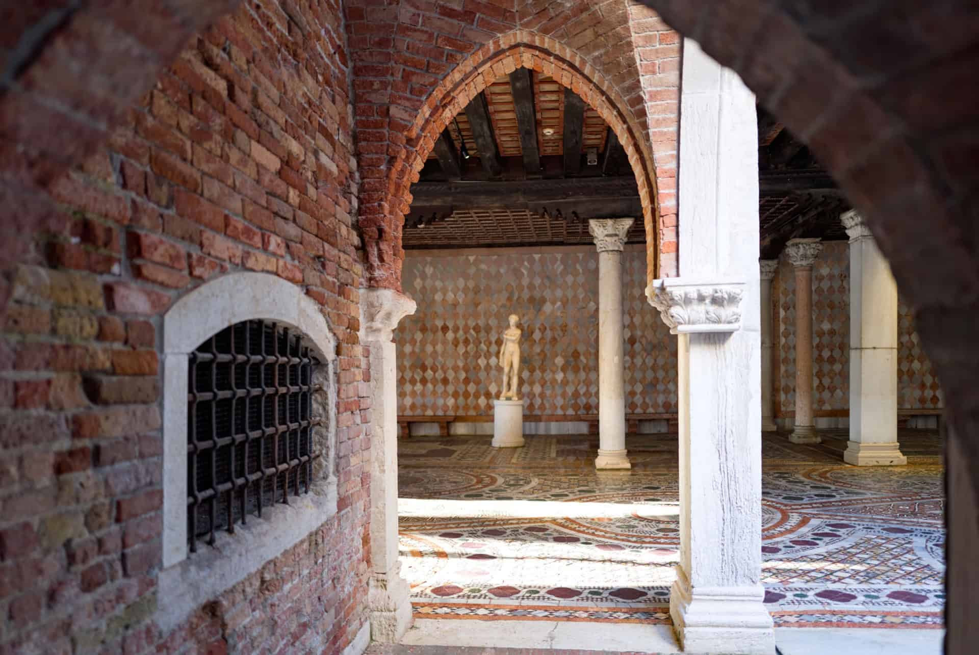 cour interieure ca oro cour interieure ca oro