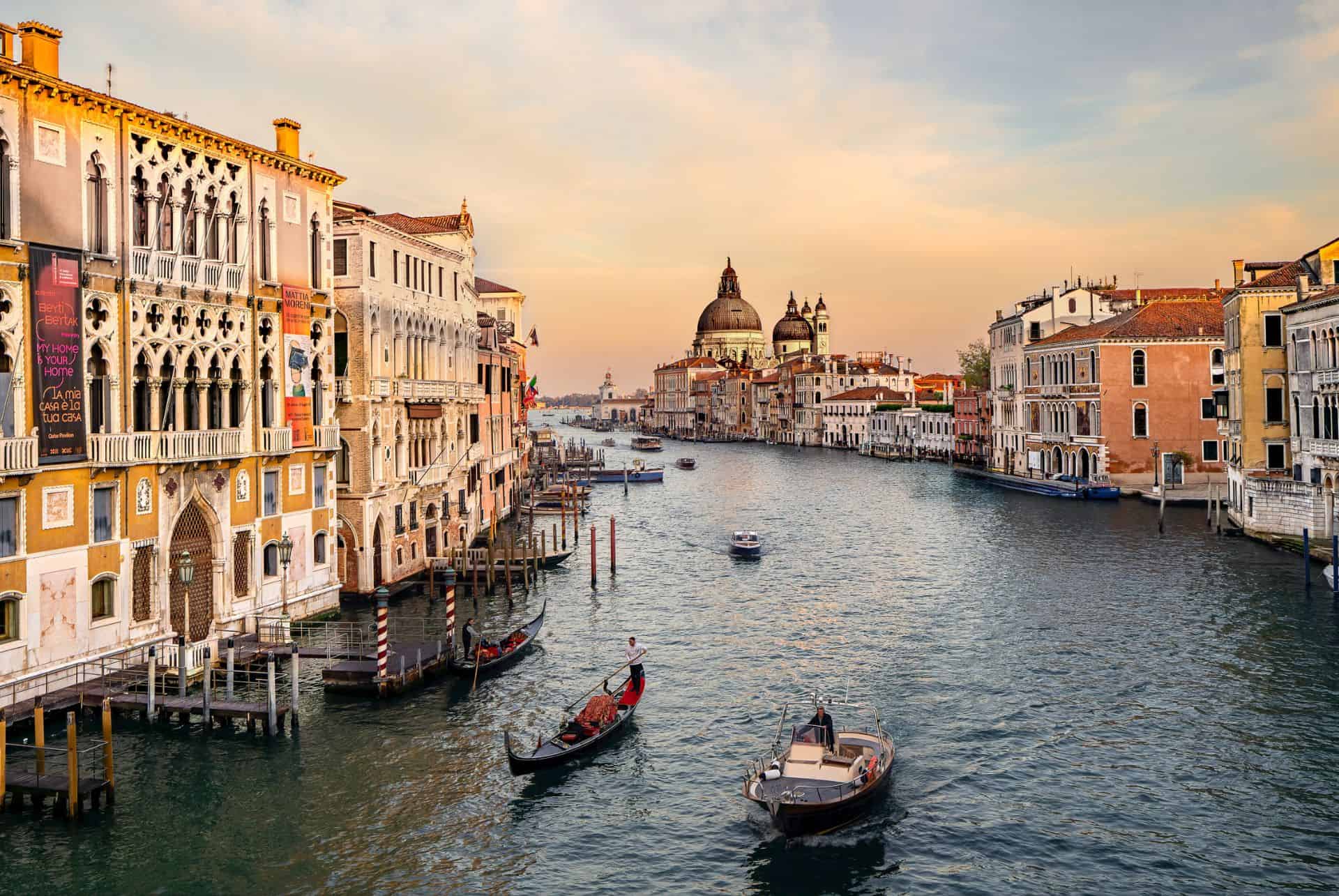 vue du pont de l accademia